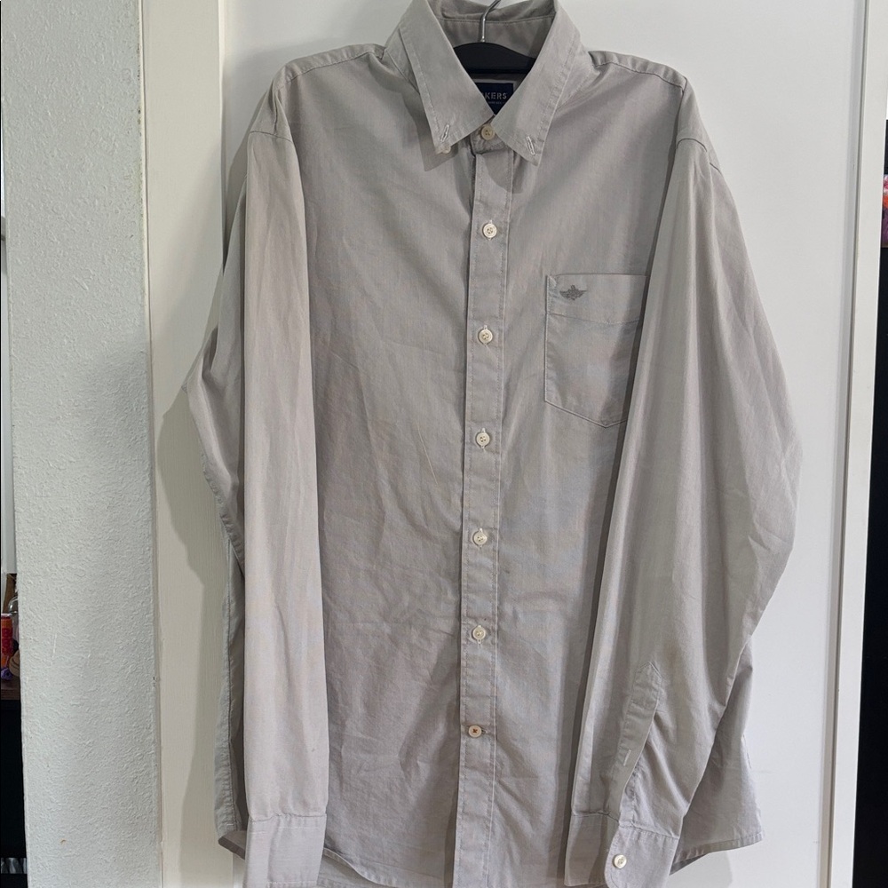 Dockers Light Gray Casual Button-Down Shirt